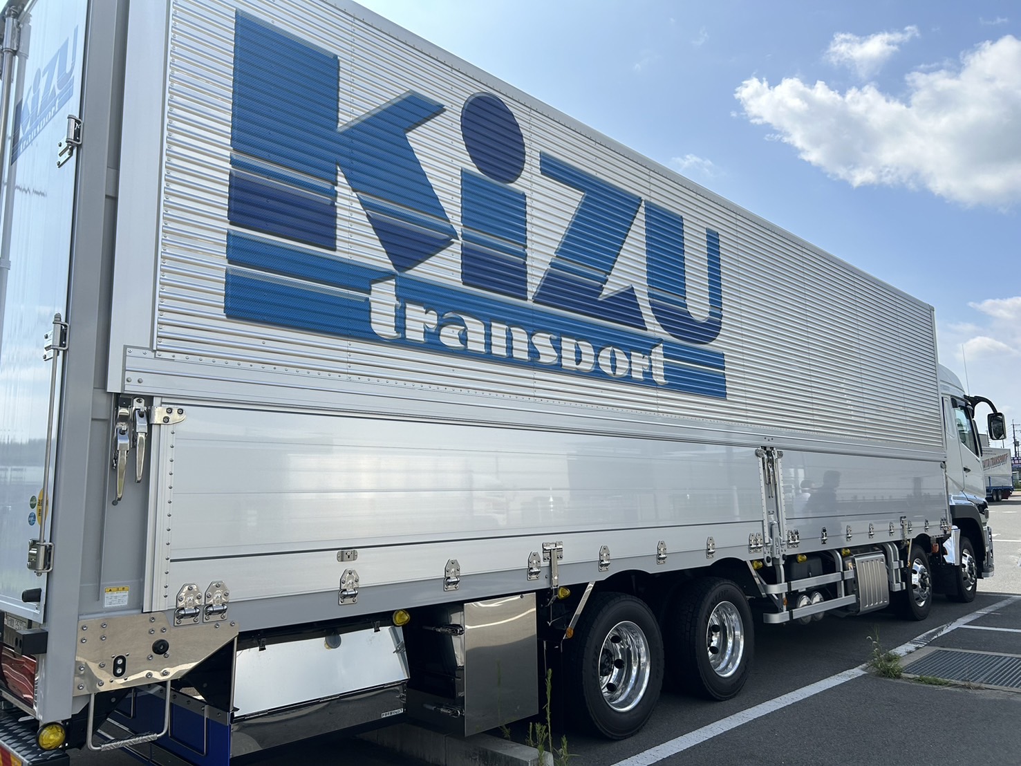 大型2台入庫になりました